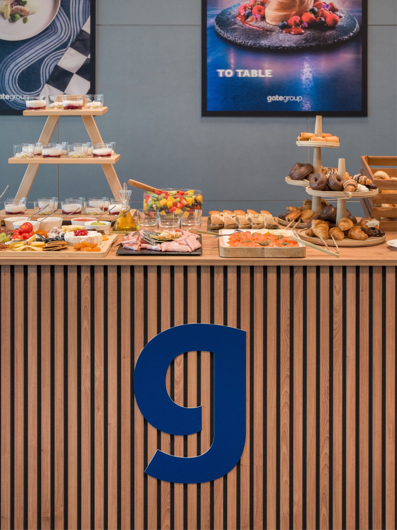 From track to table, and everything in between. A few moments from the gategroup Suite in Madrid — conversations flowing