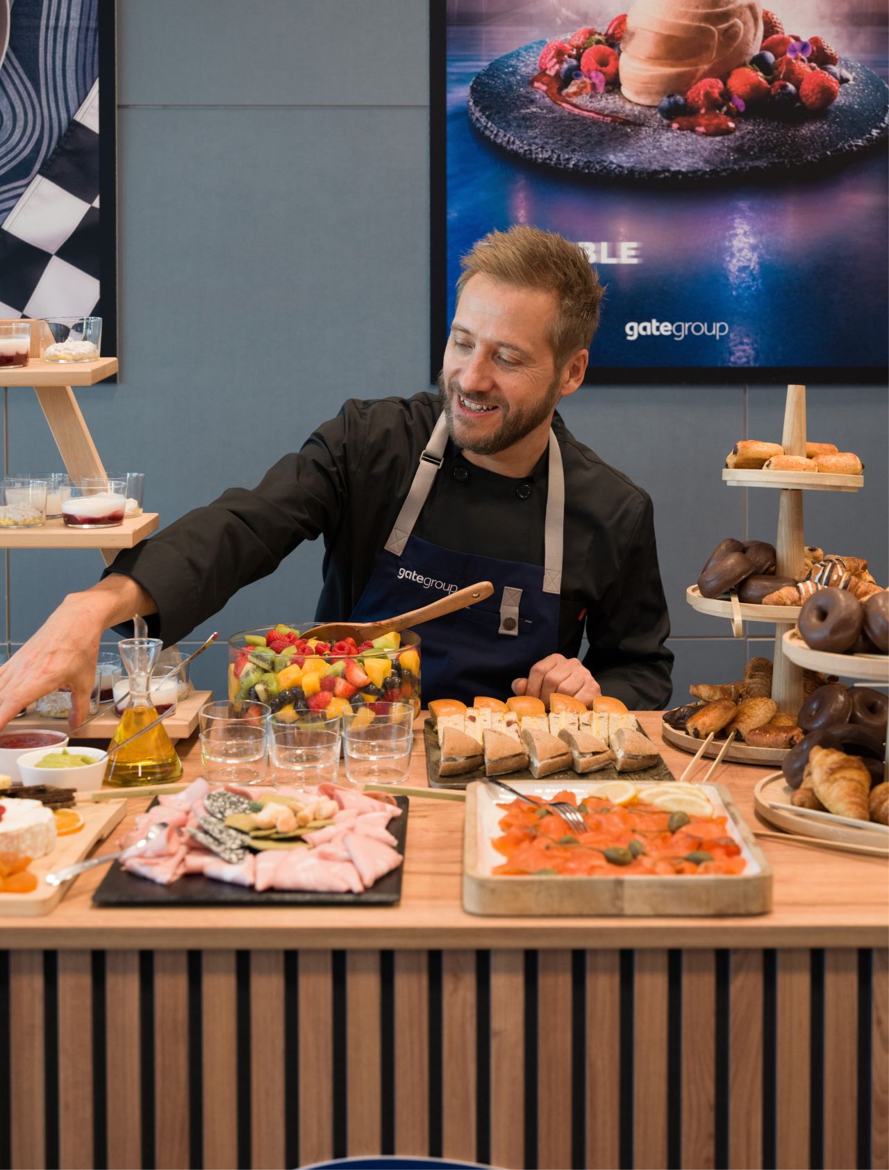 From track to table, and everything in between. A few moments from the gategroup Suite in Madrid — conversations flowing